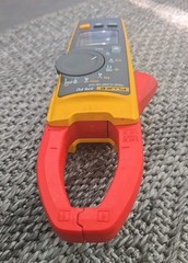 Fluke 376 FC True RMS AC/DC Clamp Meter