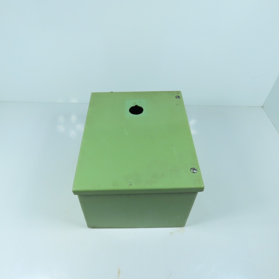 Sullair 10″ x 8″ x 6″ Electrical Enclosure W/ Backplate & Terminal Strip