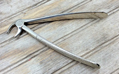 C. ASH & Sons Dental Forceps #33 EP4-46 Pliers Extraction Tool England Vintage