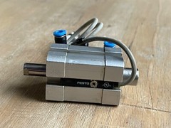 FESTO ADN-16-10-I-P-A COMPACT AIR CYLINDER 145PSI