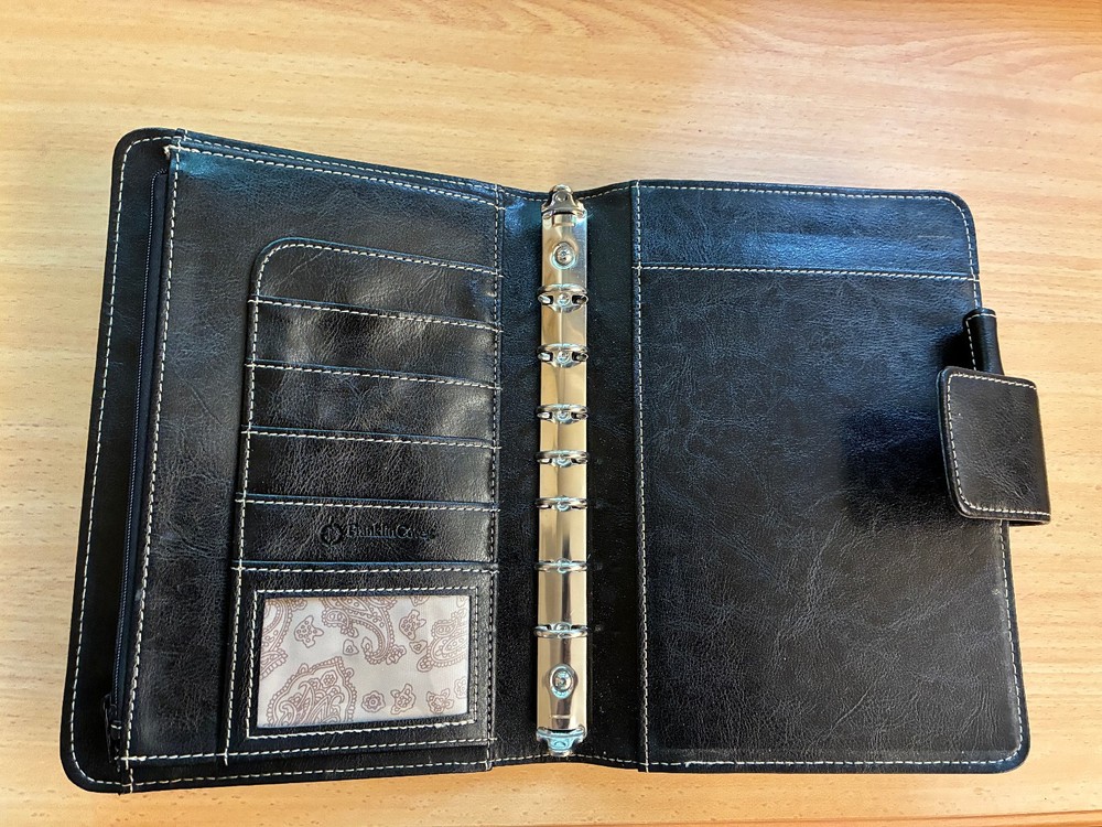 Franklin Covey 7 Ring Planner Classic Size Binder Organizer Magnetic Closure