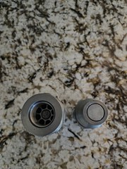 3/4 inch hp quick connect coupler set. – wrong size for bobcat- Never used