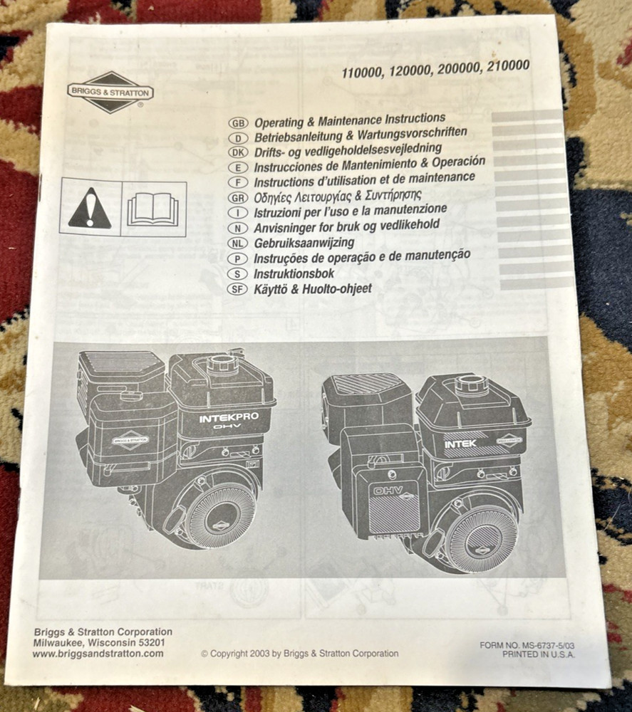 Briggs & Stratton Model Series 110000, 120000, 200000, 210000 Owner Manual