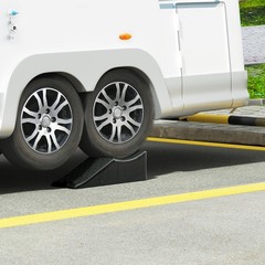 VEVOR 1Piece Vehicle Ramp 20000 lbs/9 Ton Capacity Car Service Ramp, Black