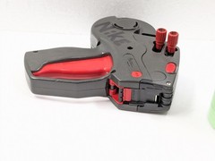Avery Dennison Monarch 1136 RetailPricing Sticker Labeling Tagging Gun W Labels
