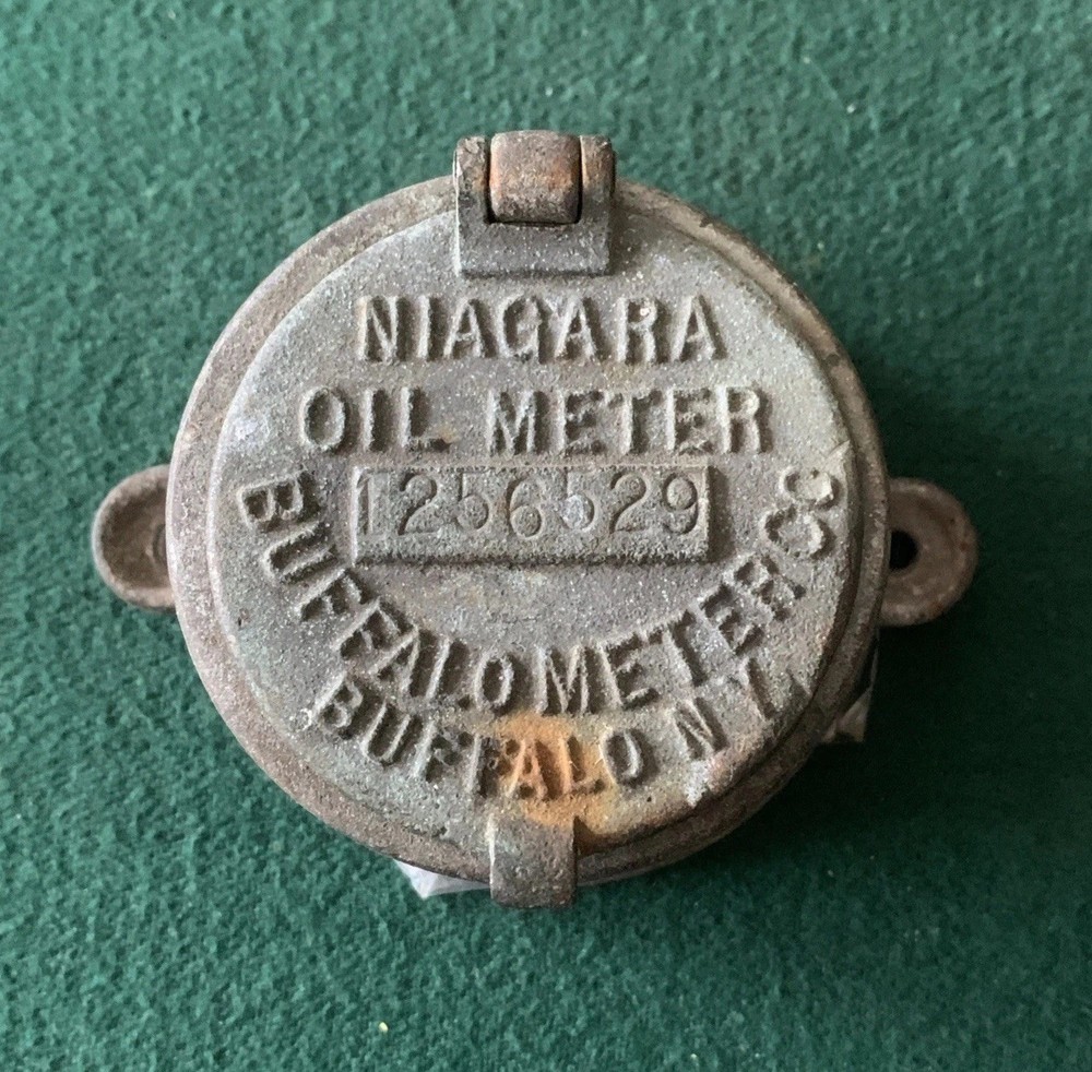 Vintage Buffalo NIAGARA Oil Meter, Gallons, Cast Iron, New York, USA