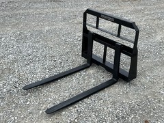 42″ Long Pallet Forks Attachment Fits Bobcat MT50 52 55 453 S70 – $199 Shipping