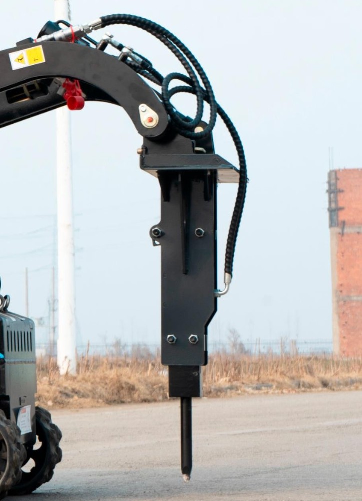 TYPHON STOMP X1300 &STOMP 509 Mini Skid Steer Hydraulic Rock & Concrete Breaker