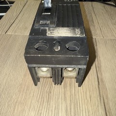 General Electric GE TQD22200WL 2 Pole 200A 120/240V Circuit Breaker with Lugs