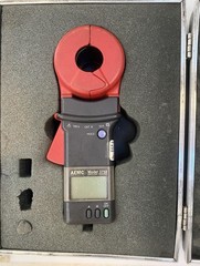 AEMC Model 3710 Clamp-On Ground Resistance Tester with Case – FOR PARTS ONLY