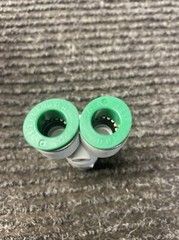 Lot of 10 NUMATICS 3/8″ Tube Union Y Fittings 3/8″ NPT Thread