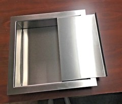 Drop-In Deal Tray with sliding lid, Brushed Finish, 14″ (w) x 14″ (d) stainless