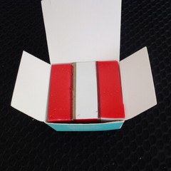 Easyinsmile 300 Sheets Dental Mixing Pads Paper/Poly Coated 3.5*4.5cm Disposable