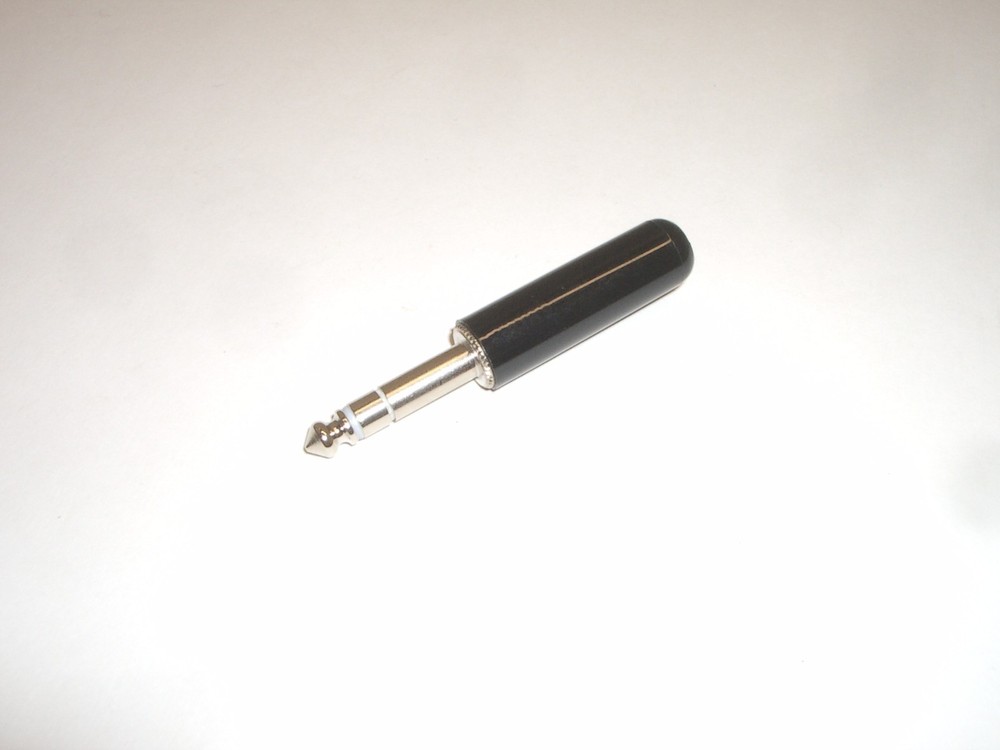 SWITCHCRAFT 267 1/4″ STEREO TRS BLACK MICROPHONE CONNECTOR SOLDER TERM