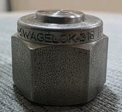 *Box of 50* Swagelok Stainless Steel Tube Plug Fitting, 3/8″ Tube, SS-600-P