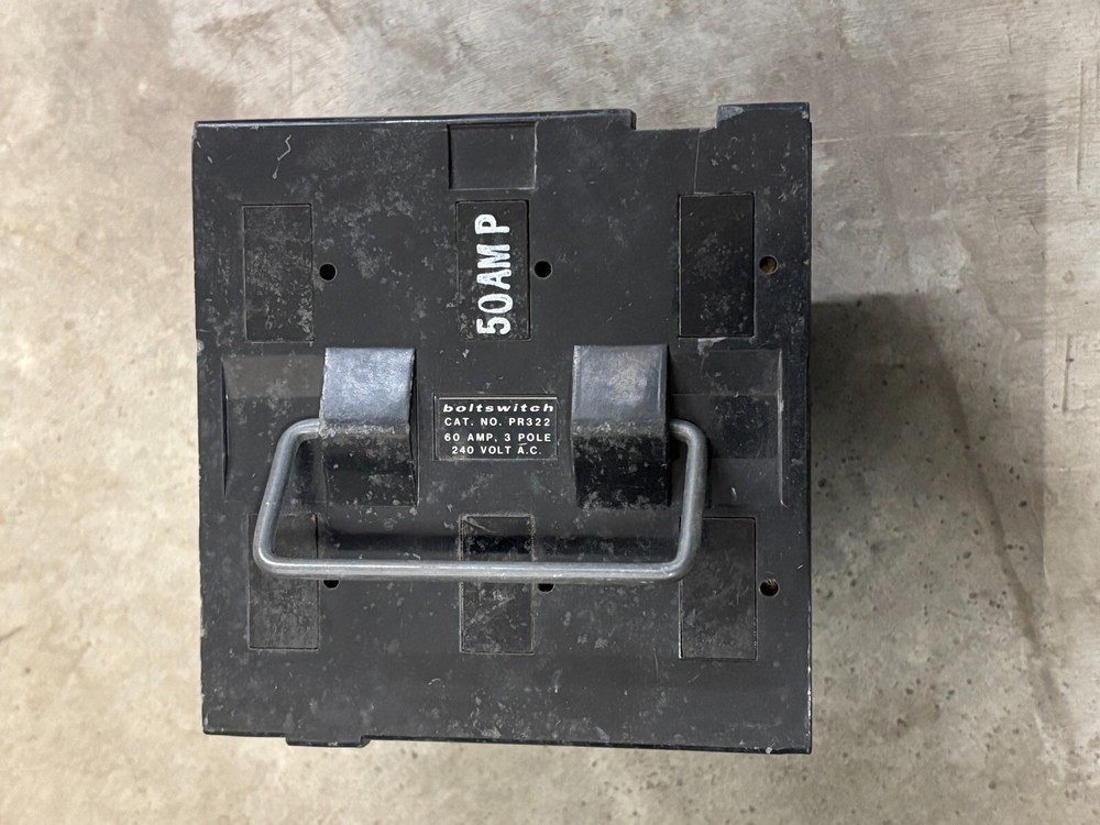 BOLTSWITCH PR322 60A 3POLE 240VOLT FUSE HOLDER PULLOUT
