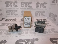 XB4BD53 SCHNEIDER Harmony, 22mm BLACK selector switch FAST SHIPPING