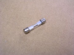 S00637 (10 Pc) 15 amp Littelfuse 32 volt rated fuse 3AG Use in battery systems