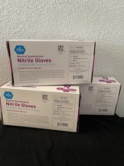 MedPride Powder-Free Nitrile Exam Gloves, Large (Pack of 300)
