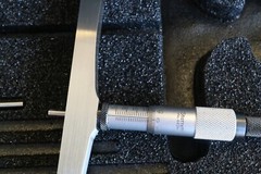 New Starrett No. 445 Micrometer Type Metric Depth Gage Gauge 0-75mm / 0.01mm