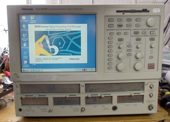 Tektronix TDS8000 -2 DC-50 GHz Sampling Oscilloscope pass self test
