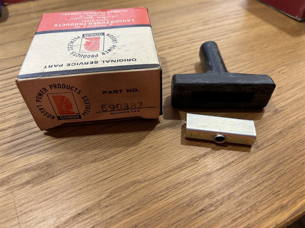 Tecumseh New Old Stock # 590387 PULL START HANDLE