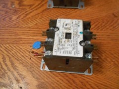 CONTACTOR 3100-30U8999CY MODEL 98