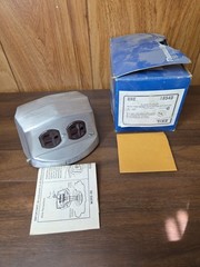 THOMAS & BETTS FLOOR Mount OUTLET SATIN FINISH 1854D 4 Receptacles Nema Duplex
