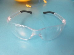 WHITE DU PONT PIONEER SAFETY BAG W/ MSA HARD HAT GLOVES FLASHER GLASSES EAR PLUG