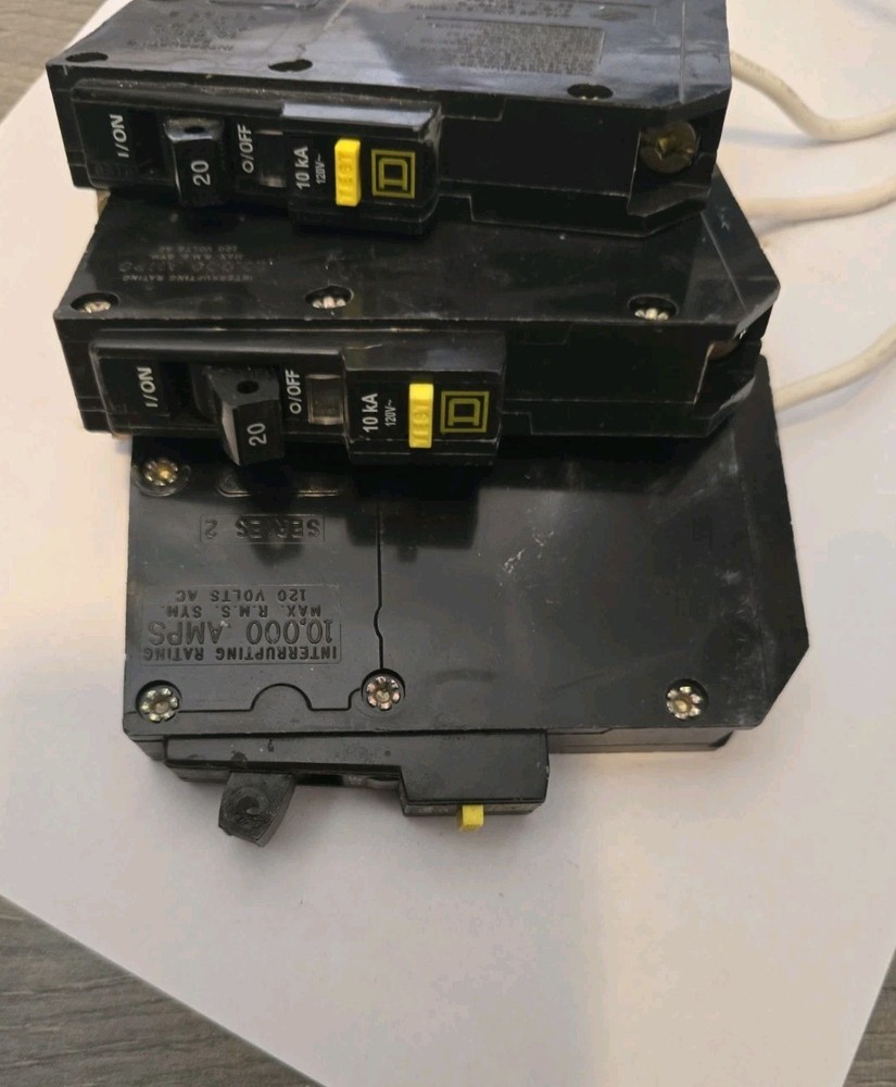 Lot Of 3 Square D QOB120GFI 20 Amp 1 Pole ONLY FOR BOLT ON PANEL GFCI