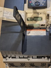 SCHNEIDER ELECTRIC ALTIVAR 71 ATV71HD18N4 18.5kW-25HP 380/480V USA SELLER