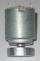 3 V DC Vibrating Motor with Large Offset Weight – 2400 RPM – 24 mm Diameter