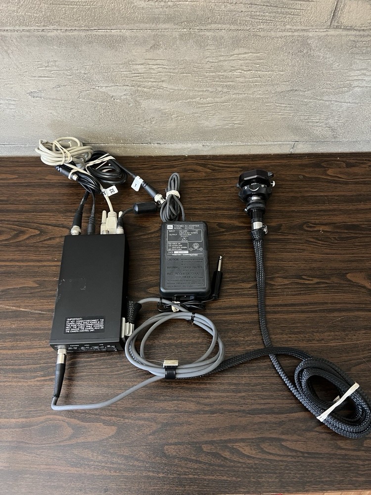 Toshiba IK-SM40A Camera Control Unit with AC-M412 Power Supply