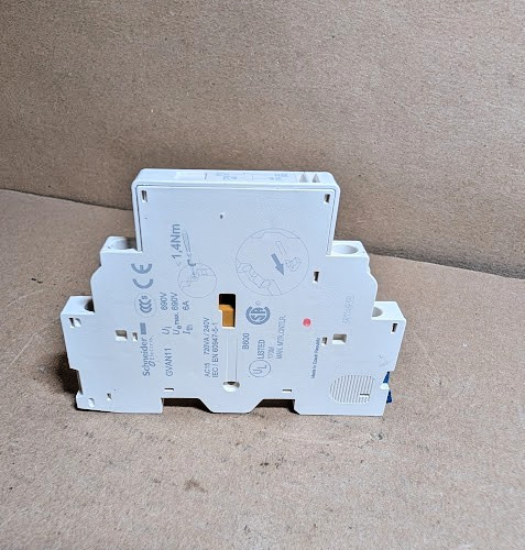 Schneider Electric GVAN11 Side Mounting Auxiliary Contact Block For GV2 (New NB)