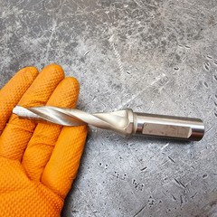 Iscar .512-547″ 13-13.9mm Ø Drill 5/8″ Shank 2.56″ DOC DSM 0512-256-063A-5D IDI