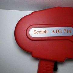 Scotch ATG 714 Adhesive Transfer Tape Applicator Gun 3M Handheld w/ Cover Works
