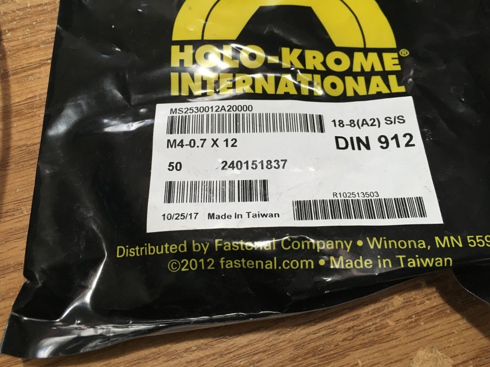 (50) M4-0.7 x 12mm ISO 4762/DIN 912 Hex Drive Grade A2-70 Stainless Steel Socket