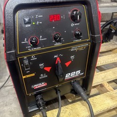 Lincoln Precision TIG 225 TIG Welder with Torch, Foot Pedal Ground clamp Chord