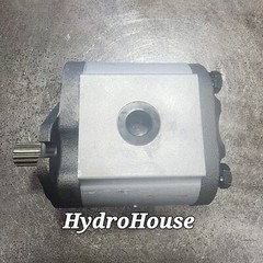 Hydraulic Pump fits Case 1840 1845C 319602A1 84561846 D135547 H674907 87413847