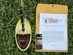 Tesoro DIABLO uMAX Metal Detector w/ 10″ Elliptical Coil, Battery, Manual- Nice!