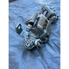 Unbranded Rear Left & Right Disc Brake Caliper Set w/ Brackets Hardware