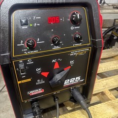 Lincoln Precision TIG 225 TIG Welder with Torch, Foot Pedal Ground clamp Chord