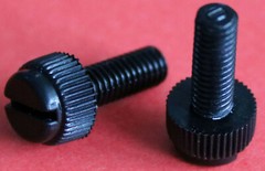 6 count M4 x 12mm =7/16″ long Knurled Black PLASTIC (Nylon) Thumb Screws sloTTed