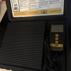 CPS CC220 Compute-A-Charge Refrigerant Scale 220lbs / 100kg Capacity w/ Case