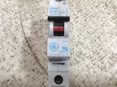 GE General Electric V07110 C-10 10 Amps 277/480 V 1 Pole Circuit Breaker