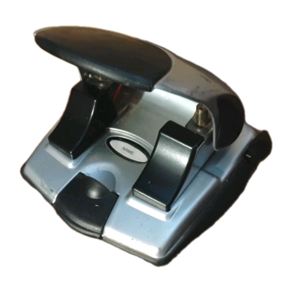 Swingline 2 Hole Punch Model 74055 ACCO Brands Inc Pre-owned
