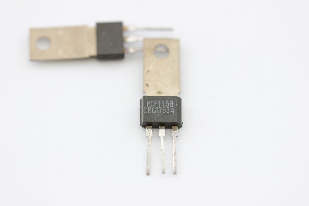 RCP115B RCA TRANSISTOR NOS( New Old Stock ) 1PC. C234U569F030414