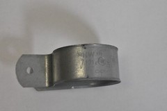 FNW 7101 H 1-1/2″ CPVC 1 Hole Wraparound Strap Screws Included Box of 100