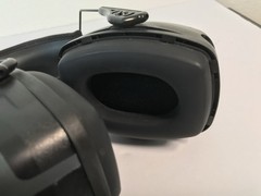Howard Leight Sync Radio AM/FM Headphones EN352 Honeywell