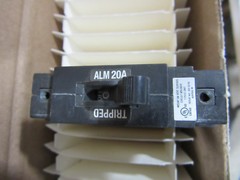 Airpax Sensata LMLB1-1RLS4-52-20.0-1-01-V Bullet Breaker 1P 20A 80VDC Max NEW!!!